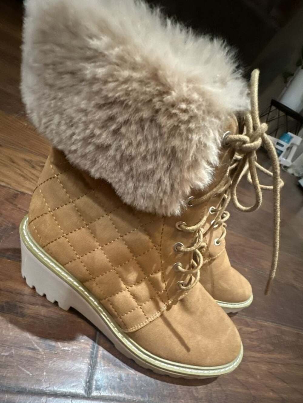 Nicole Miller Quilted Faux Fur Lace-Up Wedge Boots Latte Size 8.5